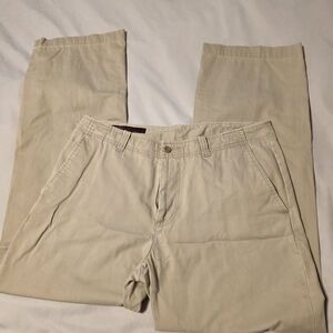 Perry Ellis Men's Flat Front Chinos 34×32